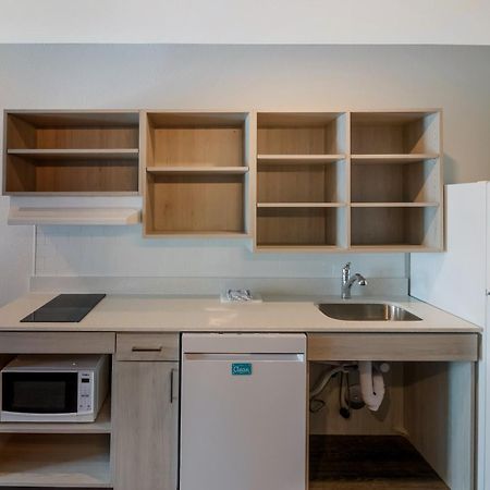Woodspring Suites Detroit スターリングハイツ エクステリア 写真