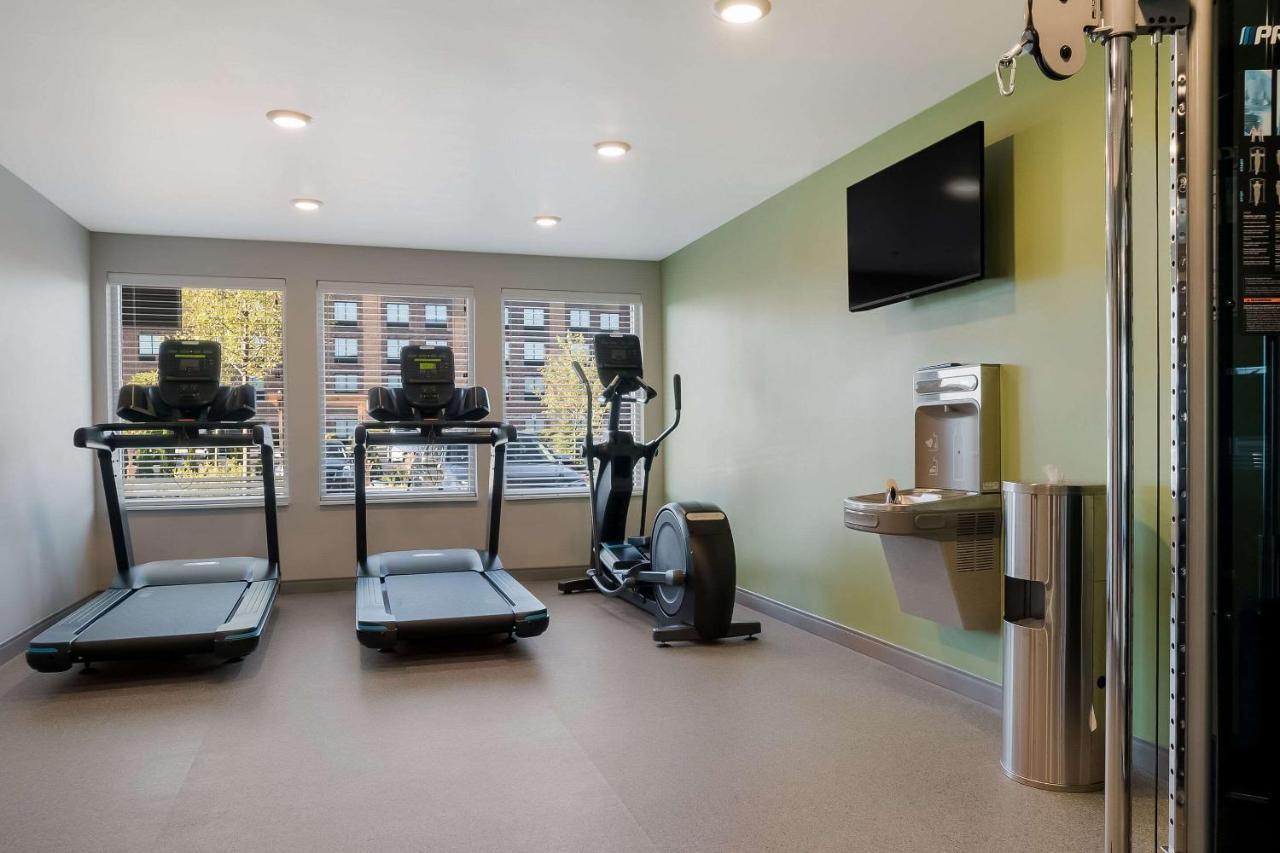 Woodspring Suites Detroit スターリングハイツ エクステリア 写真