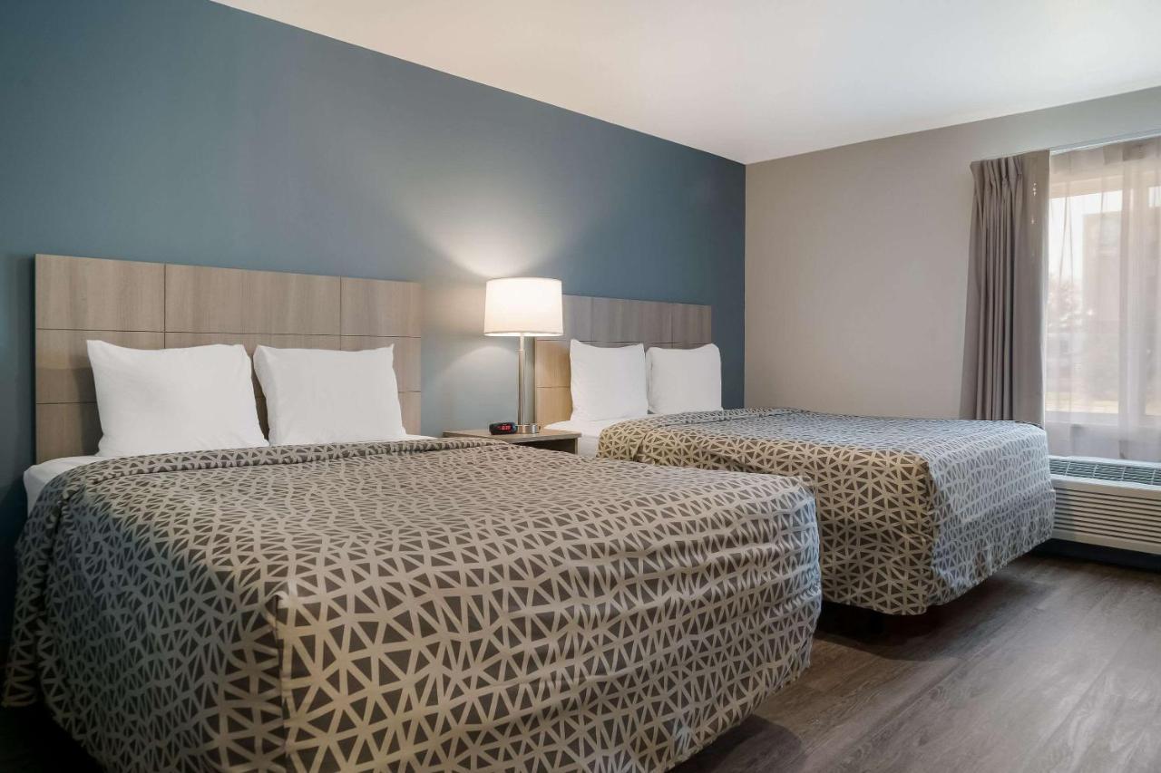 Woodspring Suites Detroit スターリングハイツ エクステリア 写真